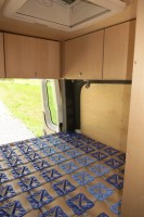 IMG_1571.jpg (114.83 KiB) 14697 mal betrachtet Das Schlafzimmer - mit Froli-System und hier noch ohne Matratze.