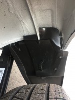 Spritzlappen hinten links von innen.JPG (136.89 KiB) 19709 mal betrachtet Spritzlappen hinten links von innen