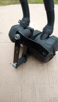 Unmittelbar vor dem Einbau. Halter aus Flachstahl gefertigt.
