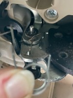 Feder HYMER Aufbautür zusammengehalten.JPG