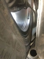 285_40R22 am Motorträger.JPG