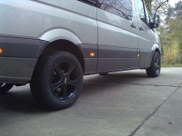 SINS schwarz mit 255/60R18