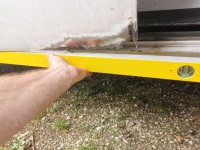 An der Schiebetüre fehlen doch paar Zentimeter Ecke