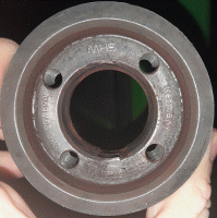 20251028_173817.gif (112.19 KiB) 1591 mal betrachtet Zahnrad an der Kurbelwelle, da müsste eine Nase dran sein.