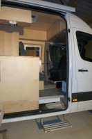 Der Eingang - komfortabel mit einer elektrischen Thule Trittstufe