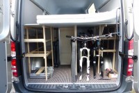 Alles passt rein:2 Bikes Tisch Stühle