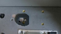 Hier die 7 Löcher für die Heizung