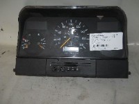 Kombiinstrument in Sprinter 412D 4x4 mit Drehzahlmesser und Tachograf / Fahrtenschreiber