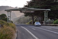 Das Eingangstor zur Great Ocean Road. Der Abschnitt vorher war schon spektakulär...mal sehen was jetzt noch kommt.